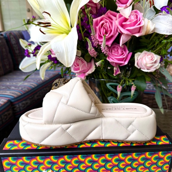 NIB Kurt Geiger Quilted London Puff Leather Slide size 7 - Picture 2 of 6